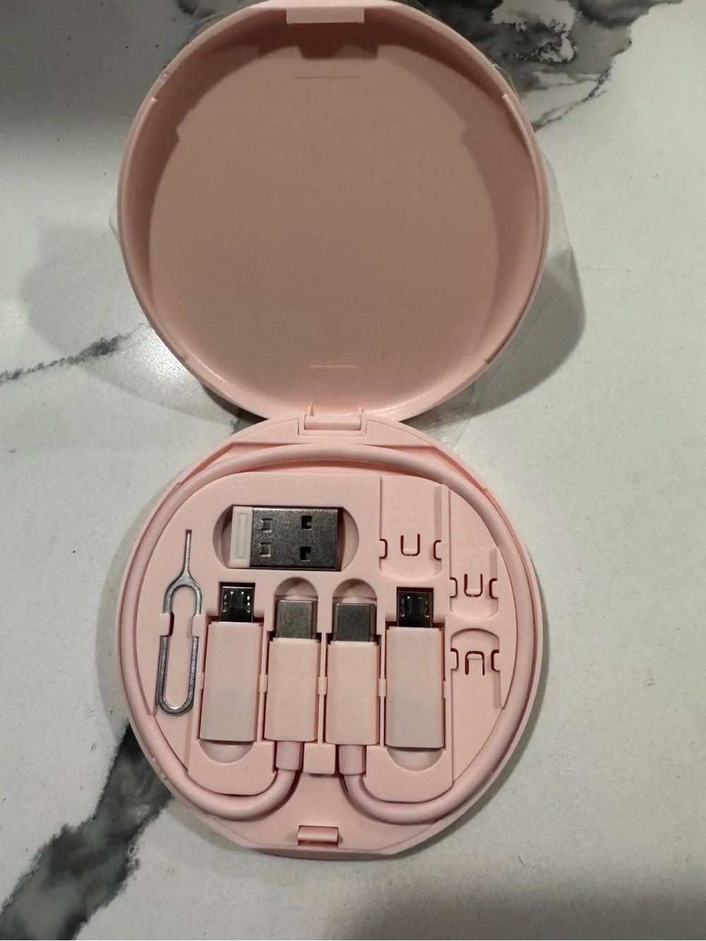 Portable 3-in-1 Pink Charging Cable Set